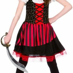 Wicked Pretty Pirate Girl